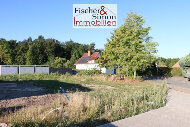 Liebenau-ansprechende Baulücke, ländlich mit hervorragender Infrastruktur, in einem kl. Neubaugebiet