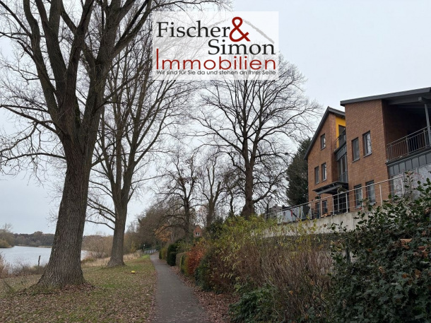 Nienburg-Stadt - moderne 2-Zi. Wohnung im Erdgeschoss, direkt an der Weser, m. besonderer Architektur