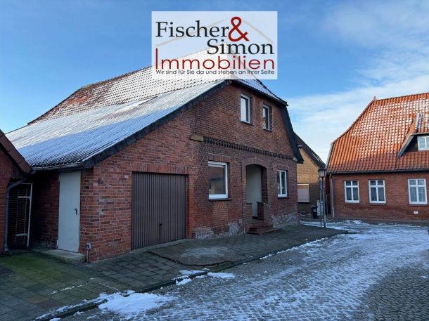 Drakenburg-charmantes Rotsteinklinkerhaus mit einem großen Platzangebot u. Einliegerwohnung im DG