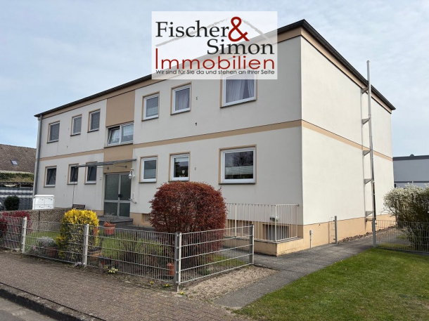 Liebenau - sehr gepflegte 3-4 Zi. Wohnung mit Carport, Balkon u. Gartenhaus-sofort bezugsfrei