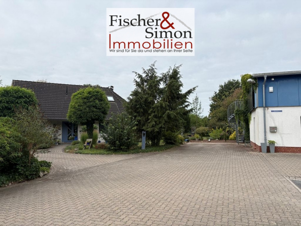 Stolzenau-repräsentatives Betriebsanwesen m. Architektenhaus u. massiver Halle m. integriertem Büro
